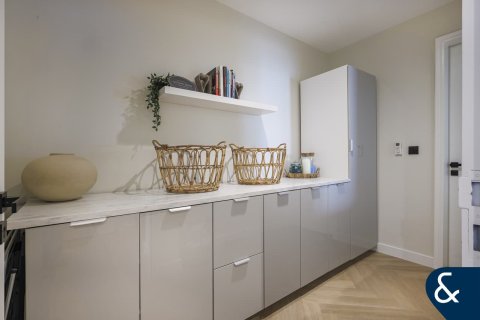 Villa till försäljning i Reem, Dubai, UAE 4 sovrum, 263 kvm Nr. 666318 - fotografi 9