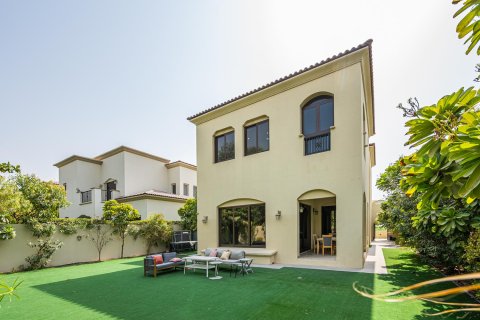 Willa do wynajęcia w Arabian Ranches, Dubai, ZEA 4 sypialnie, 488.28 mkw., nr 764385 - zdjęcie 3