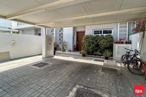Kaupunkipientalo Dubai, Arabiemiraatit 3 makuuhuonetta, 187.2 m2 № 640391 - kuva 12