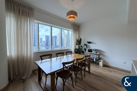 Apartment sa AL MAJARA TOWERS sa Dubai Marina, UAE 2 silid-tulugan, 124 sq.m. № 688984 - larawan 5