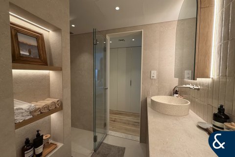 Apartment sa AL MAJARA TOWERS sa Dubai Marina, UAE 2 silid-tulugan, 124 sq.m. № 688984 - larawan 15