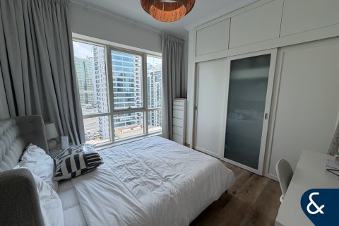 Apartment sa AL MAJARA TOWERS sa Dubai Marina, UAE 2 silid-tulugan, 124 sq.m. № 688984 - larawan 11
