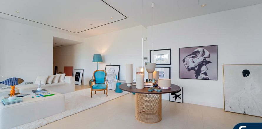 شقة في البراري، دبي 2 غرفة نوم ، 241 متر مربع . ر قم 688981