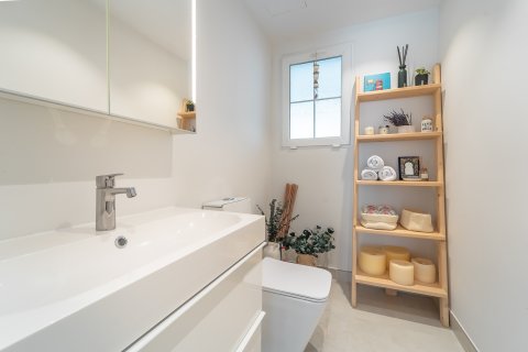 Kaupunkipientalo Dubai, Arabiemiraatit 3 makuuhuonetta, 244 m2 № 698828 - kuva 19