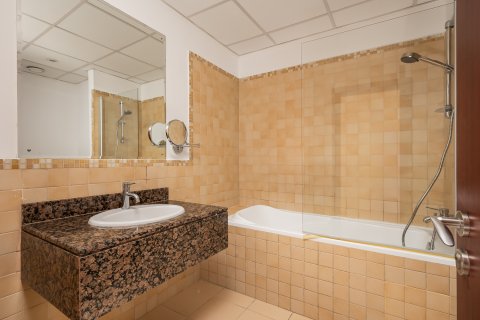 Jumeirah Beach Residence, Dubai, UAE의 판매용 아파트 침실 2개, 130.71제곱미터 번호 748962 - 사진 4