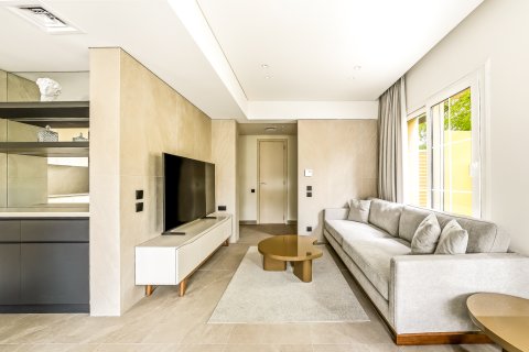 Villa in The Springs, Dubai, UAE 3 bedrooms, 163.88 sq.m. № 748957 - photo 3