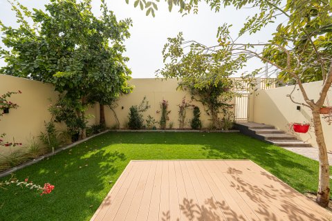 Villa in The Springs, Dubai, UAE 3 bedrooms, 163.88 sq.m. № 748957 - photo 10