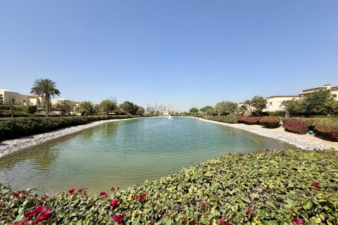 Villa in The Springs, Dubai, UAE 3 bedrooms, 163.88 sq.m. № 748957 - photo 21