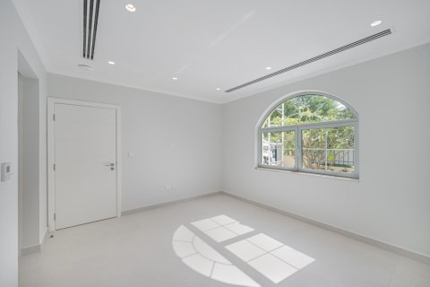 Βίλα σε Jumeirah Park, Dubai, ΗΑΕ 5 υπνοδωμάτια, 762 τ.μ. Αρ. 699117 - φωτογραφία 10