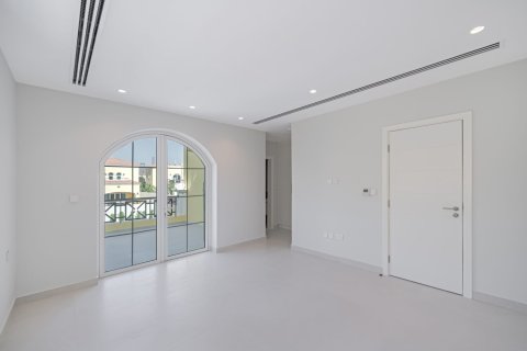 Vila di Jumeirah Park, Dubai, UAE 5 bilik tidur, 762 meter persegi № 699117 - foto 1