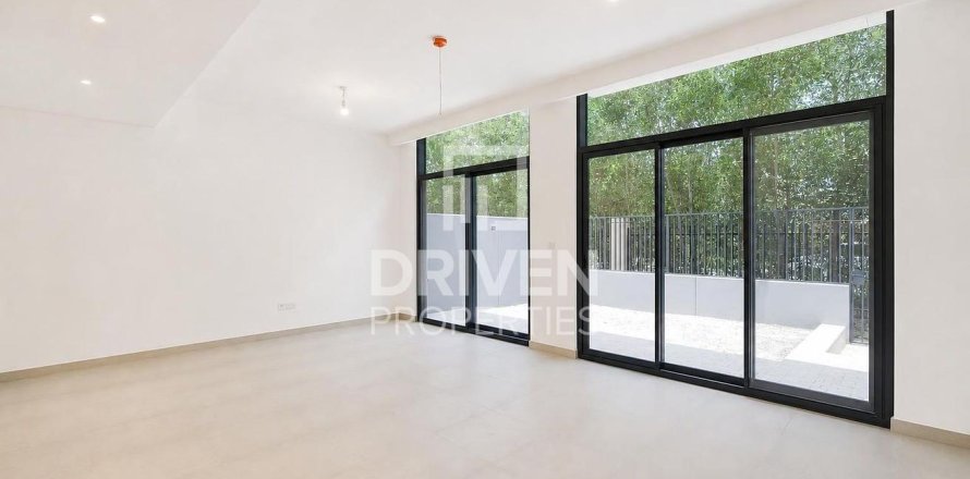 Řadový dům v Mudon, Dubai, SAE 3 ložnice, 168.62 m² Č.: 754252
