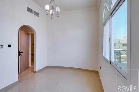 Villa in Umm Suqeim, Dubai, UAE 5 bedrooms, 1848.03 sq.m. № 747860 - photo 8