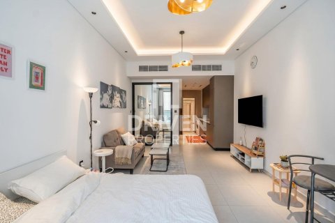 Apartment in Jumeirah Village Circle, Dubai, UAE 1 room, 40.6 sq.m. № 743971 - photo 4