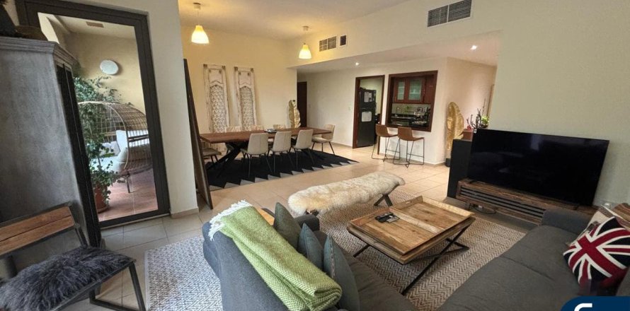 آپارتمان در Jumeirah Beach Residence، Dubai ، امارات متحده عربی 3 خوابه ، 167 متر مربع.  شماره 697954