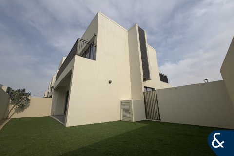 Вилла Dubai South (Dubai World Central), Дубай, БАӘ-да 4 жатын бөлмелер, 237 м² № 685048