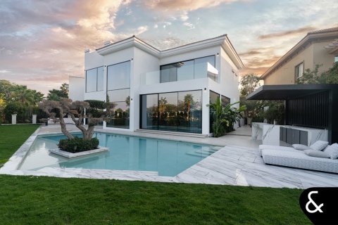 Villa en venta en Jumeirah Islands, Dubai, EAU 5 dormitorios, 548 m2 № 685049 - foto 2