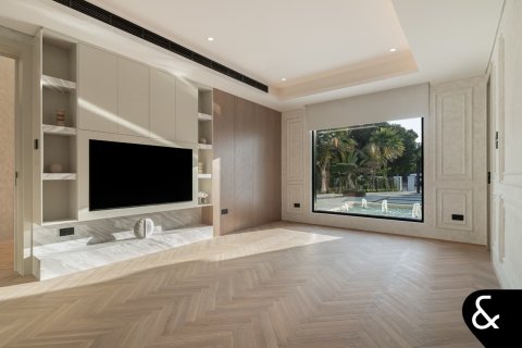 Villa en venta en Jumeirah Islands, Dubai, EAU 5 dormitorios, 548 m2 № 685049 - foto 14