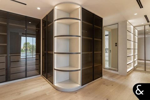 Villa en venta en Jumeirah Islands, Dubai, EAU 5 dormitorios, 548 m2 № 685049 - foto 17