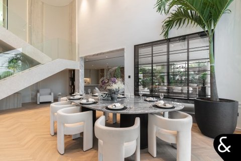 Villa en venta en Jumeirah Islands, Dubai, EAU 5 dormitorios, 548 m2 № 685049 - foto 5