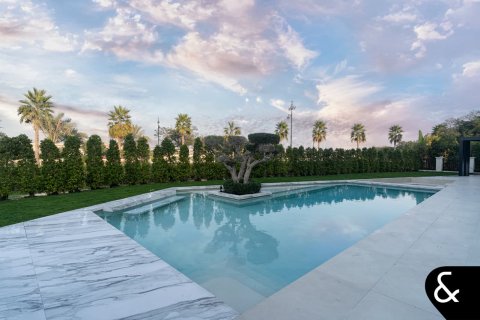 Villa en venta en Jumeirah Islands, Dubai, EAU 5 dormitorios, 548 m2 № 685049 - foto 4