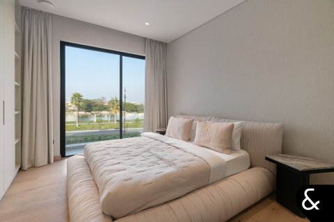 Villa en venta en Jumeirah Islands, Dubai, EAU 5 dormitorios, 548 m2 № 685049 - foto 19