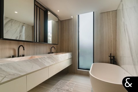 Villa en venta en Jumeirah Islands, Dubai, EAU 5 dormitorios, 548 m2 № 685049 - foto 27