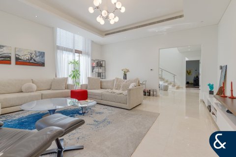 Vilë në Meydan, Dubai, Emiratet e Bashkuara Arabe 5 dhoma gjumi, 697 m2. № 685053 - Foto 5