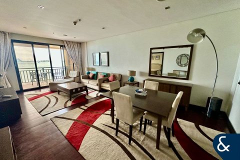 Müüa korter asukohaga Palm Jumeirah, Dubai, AÜE: 1 magamistoaga, 108 m² Nr 685052 - pilt 3