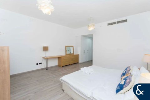 Dzīvoklis Jumeirah Beach Residence, Dubaijā, AAE 2 istabas, 110 m2 Nr. 685051 - attēls 9