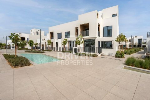 Villa para venda em Arabian Ranches 3, Dubai, EAU 4 quartos, 289 m2 № 653573 - foto 2