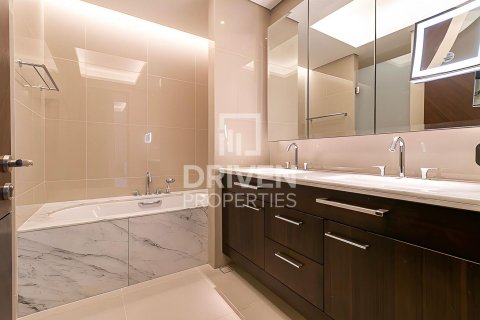 Lägenhet till försäljning i Downtown Dubai (Downtown Burj Dubai), Dubai, UAE 2 sovrum, 158 kvm Nr. 653579 - fotografi 13