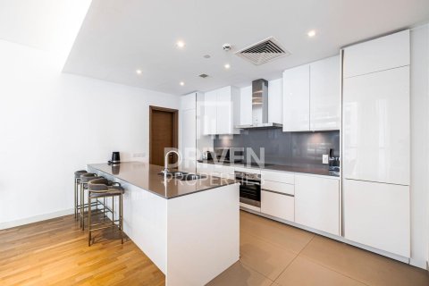Apartemen di City Walk, Dubai, UEA 2 kamar tidur, 164.81 m2 nomor 743928 - foto 4