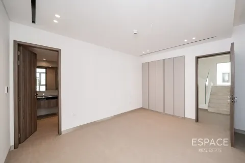Vilë në Jumeirah Park, Dubai, Emiratet e Bashkuara Arabe 5 dhoma gjumi, 510 m2. № 738367 - Foto 11