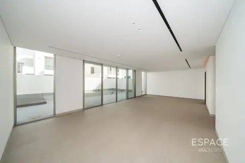 Vilë në Jumeirah Park, Dubai, Emiratet e Bashkuara Arabe 5 dhoma gjumi, 510 m2. № 738367 - Foto 2