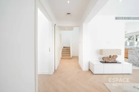 Vila u The Springs, Dubai, UAE 4 spavaćih soba, 209 m2 Br. 738365 - fotografija 8