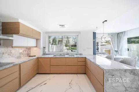Vila u The Springs, Dubai, UAE 4 spavaćih soba, 209 m2 Br. 738365 - fotografija 5