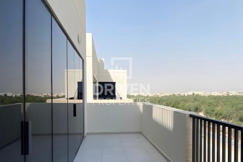 Apartmen di Mirdif, Dubai, UAE 3 bilik tidur, 182 meter persegi № 683547