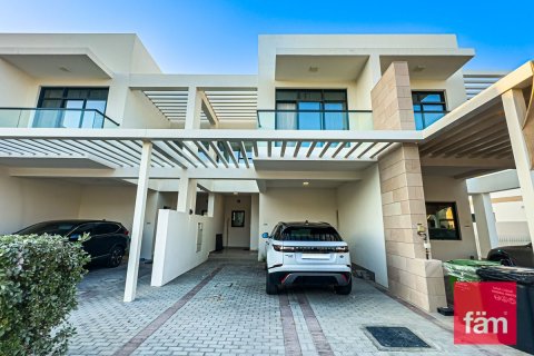 Townhouse in Dubai, UAE 3 bedrooms, 151.6 sq.m. № 721810 - photo 8