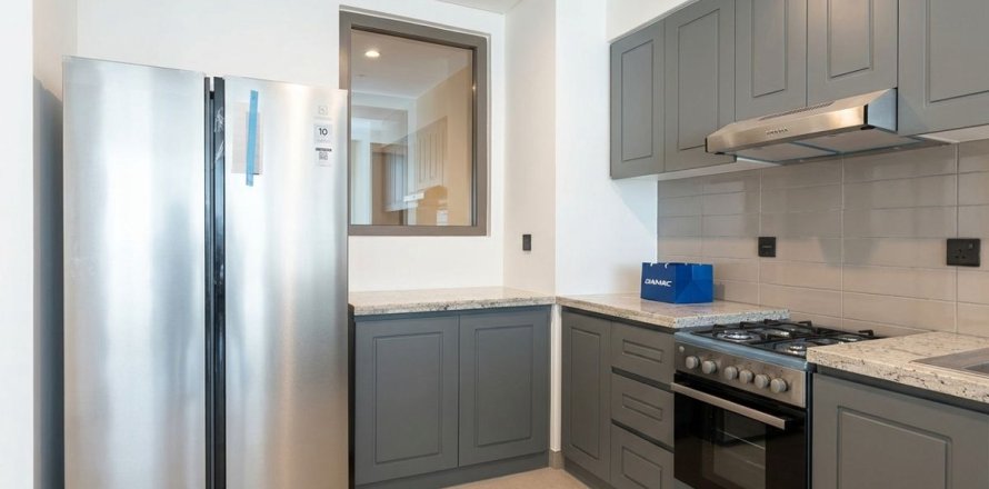 Townhouse in Dubai, UAE 4 bedrooms, 144 sq.m. № 721809