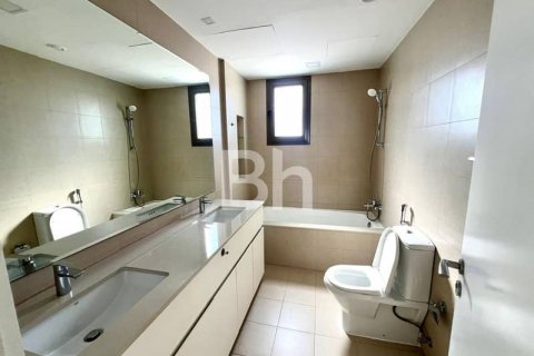 Városi lakóépület itt: Town Square, Dubai, EAE, 4 hálószoba, 218 m², azonosító: 643832 - fénykép 9