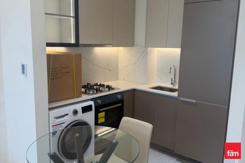 Apartment in Dubai, UAE 38.5 sq.m. № 727344 - photo 7