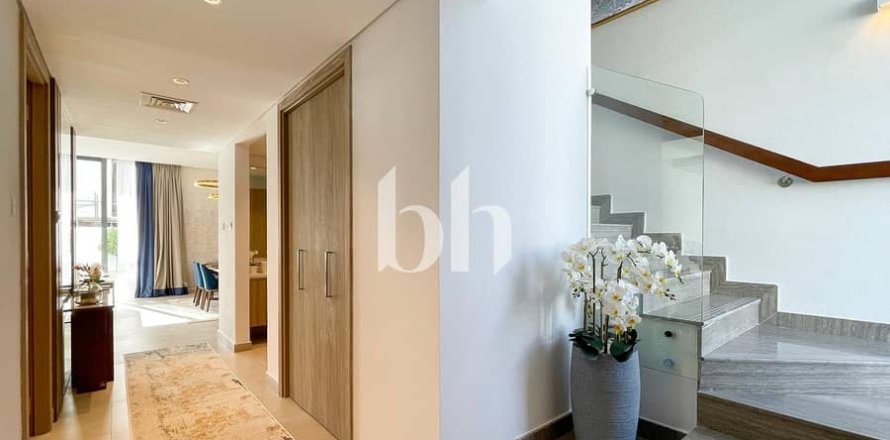 Willa w Sharjah, ZEA 4 sypialnie, 258 mkw. nr 642626