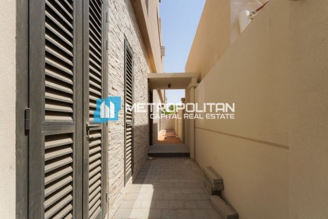 Vila v Abu Dhabi, SAE 5 ložnice, 260 m² Č.: 638011 - fotografie 26