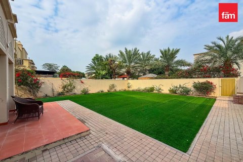 Vilă de vânzare în Dubai, EAU 3 dormitoare, 365.3 mp.  №678997 - poză 3