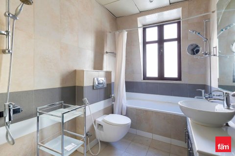 Vilă de închiriat în Dubai, EAU 4 dormitoare, 170.3 mp.  №678998 - poză 13