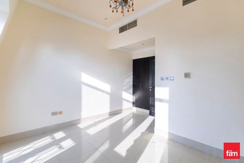 Vilă de închiriat în Dubai, EAU 4 dormitoare, 170.3 mp.  №678998 - poză 6