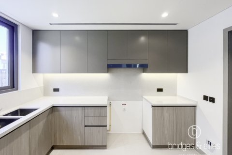 Vila u Dubai, UAE 4 spavaćih soba, 226.1 m2 Br. 669168 - fotografija 22