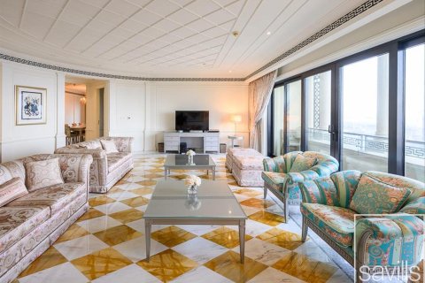 Apartamento en alquiler en Culture Village, Dubai, EAU 3 dormitorios, 280.1 m2 № 766827 - foto 3