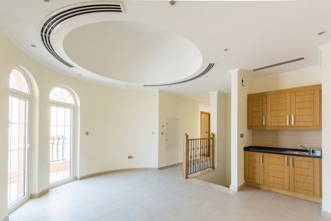 Jumeirah Islands, Dubai, BAE’de satılık villa 5 yatak odası, 800 m² No 700147 - fotoğraf 11