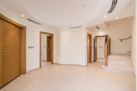 Jumeirah Islands, Dubai, BAE’de satılık villa 5 yatak odası, 800 m² No 700147 - fotoğraf 10